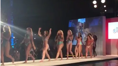 O prezentare de modă cu modele supraponderale a revistei Sports Illustrated, sub tirul criticilor