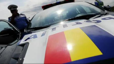 Un minor a fost înjunghiat de concubinul mamei sale. Agresorul a fost reţinut