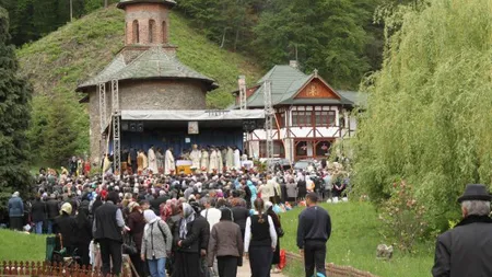 Restricţii de circulaţie pe drumul judeţean către Mănăstirea Prislop