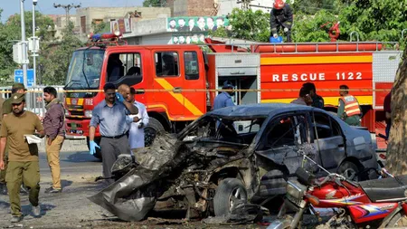 Pakistan: Cel puțin 34 de oameni au fost răniţi, în urma unui atac cu bombă camuflată într-un camion cu fructe VIDEO