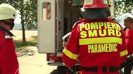 Maşină căzută în râpă aproximativ 6 metri lângă parcarea de la telegondola Sinaia