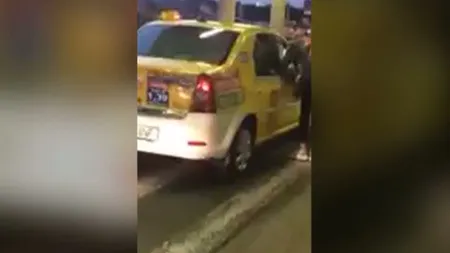 Cum îi fură taximetriştii pe turiştii străini. Scene revoltătoare filmate la Otopeni VIDEO