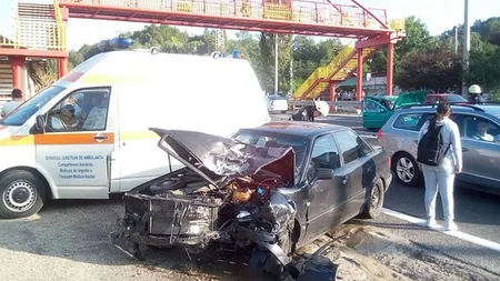 Cinci persoane au fost rănite într-un accident pe DN1, între Ploieşti şi Braşov