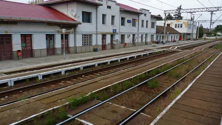 Incident tragic în Cluj. O tânără de 20 de ani a fost lovită de tren