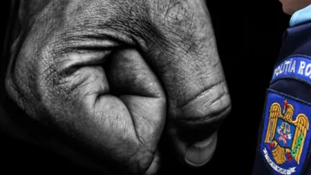 Caz şocant, un poliţist şi-a bătut soţia în văzul tuturor. Femeia a ajuns la spital