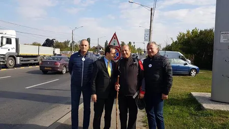 Primarul din Copşa Mica, Tudor Mihalache, a ajuns în Bucureşti, după ce a mers pe jos 320 de kilometri
