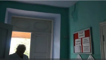 Asistentă, atacată de şerpi în cabinetul medical. Mărturii şocante: Nu puteam să-l scot de pe picior