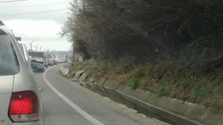 Trafic îngreunat pe Valea Oltului, duminică după amiază, în urma unui accident rutier în care cinci persoane au fost rănite