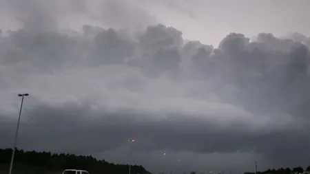 Patru cetăţeni ROMÂNI au fost evacuaţi din calea uraganului Irma