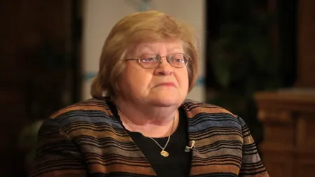 Zoe Petre, condusă pe ultimul drum. A fost înmormântată cu onoruri militare la cimitirul Bellu