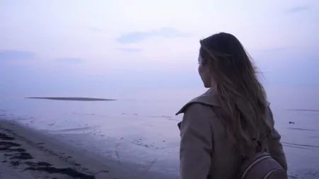 Poveste de viaţă. Soţul i-a spus că se duce la pescuit, dar ea şi-a dat seama că o înşală. Ce a făcut femeia ca să afle adevărul