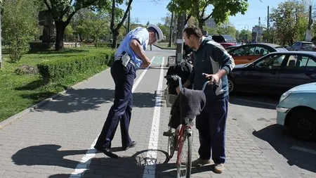 Atenţie, amenzi mai mari pentru biciclişti! Cât primeşti dacă mergi cu bicicleta pe unde nu ai voie