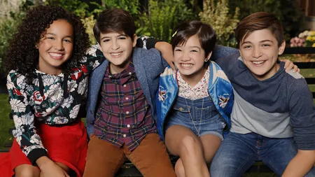 PREMIERĂ: Poveste GAY într-unul dintre serialele DISNEY CHANNEL