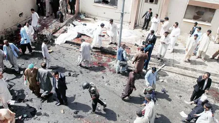 Atentat sinucigaş în Pakistan: Cel puţin 6 morţi şi zeci de răniţi