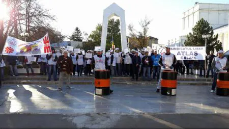Protest al angajaţilor de la ArcelorMittal Galaţi