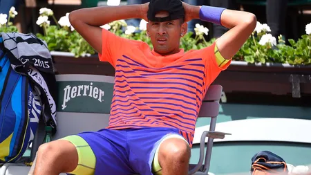 Nick Kyrgios, abandon în huiduielile spectatorilor. Supărat că a pierdut un set a plecat de pe teren VIDEO