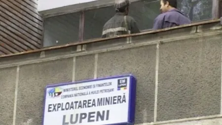 Anchetă la Mina Lupeni după ce un angajat a postat fotografii făcute în subteran cu telefonul mobil