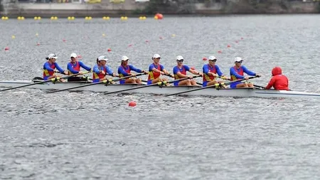 Echipajul feminin de 8 plus 1 al României, medaliat cu aur la Campionatele Mondiale de canotaj de la Sarasota