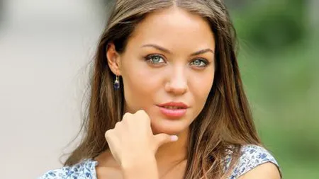 Angelina Jolie de România, nemulţumită de români. 