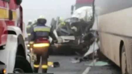 Trei români au murit şi alţi cinci au fost răniţi într-un accident rutier în Ungaria