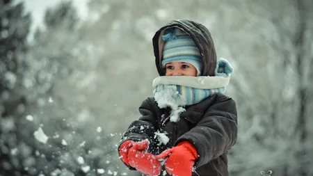 PROGNOZA METEO PE TREI LUNI: Cum va fi vremea de Crăciun şi Revelion. Când vin primele ninsori în Capitală