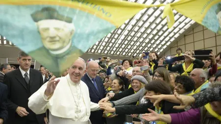 Papa Francisc interzice vânzarea ţigărilor în Vatican