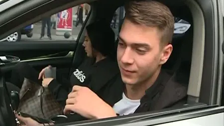 Fiul fostului primar din Tărtăşeşti a rămas fără permis. El a trecut pe roşu, în Capitală VIDEO