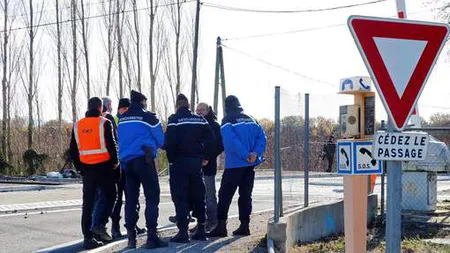 A fost stabilită posibila cauză a coliziunii dintre un tren şi un autobuz, în Franţa