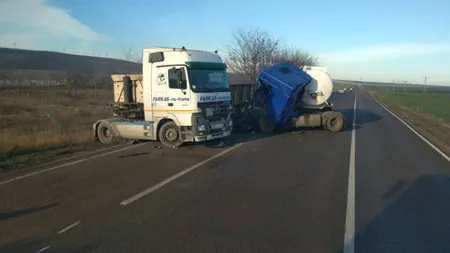 Accident grav în judeţul Constanţa. O cisternă a fost implicată