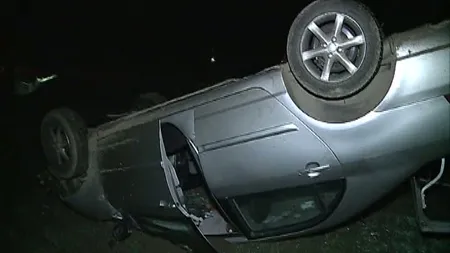 Accident grav în Constanţa. O maşină s-a răsturnat după ce a lovit un mistreţ