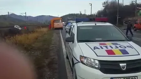 Accident grav pe DN1, în Sinaia. Opt persoane au fost transportate la spital după ce două maşini s-au ciocnit