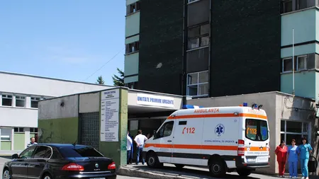 Fetiţă de 11 ani atacată, în timp ce dormea, de pisica bunicului