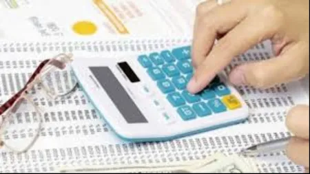 CALCULATOR SALARII: Cum ne putem păstra în 2018 salariul pe care îl luăm în acest an. Cele 3 SCENARII posibile