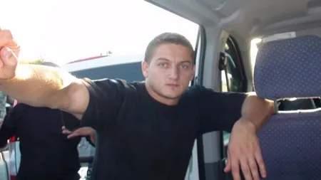 Poliţistul tăiat cu sabia de un interlop din Rădăuţi este în continuare în stare critică