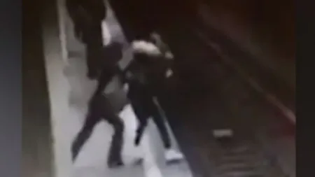 Şeful Poliţiei Capitalei: O singură cameră a surprins tentativa de omor din staţia de metrou Costin Georgian