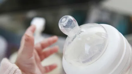 Lapte praf din comerţ, contaminat cu Salmonella. Formulele produse în Franţa se regăsesc şi pe piaţa din România