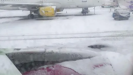Zeci de români blocaţi pe aeroportul Luton din Londra, ÎNCHIS din cauza vremii. Ce spune ambasadorul Dan Mihalache