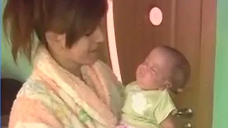 Minune în maternitate: Copilul întors din morţi este acum o fetiţă plină de viaţă VIDEO