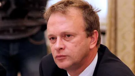 Noaptea minţii la Iaşi. Viceprimar: Toţi cetăţenii să iasă la geam cu aspiratorul să purificăm aerul