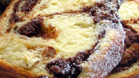 RETETE COZONAC PUFOS: Secretul bunicii pentru COZONAC DE PAŞTE delicios