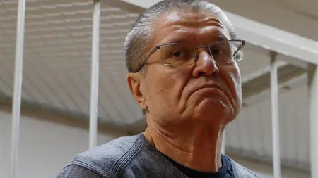 Fostul ministru rus al Economiei, condamnat la 8 ani de închisoare, pentru corupţie. El acuză o înscenare a oamenilor lui Putin