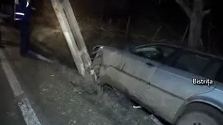 Accidente în Bistriţa şi Cluj. Un şofer beat a intrat cu maşina într-un stâlp, iar 8 oameni au fost răniţi în urma unui carambol VIDEO