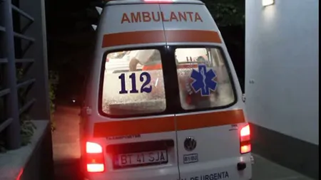 Întâlniri amoroase în ambulanţă. O dubă a Salvării a fost transformată în taxi pentru îndrăgostiţi