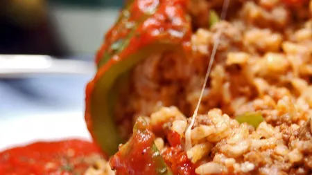 Ardei umpluti 10 reţete. Secretele celor mai savuroşi ardei umpluţi