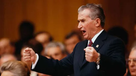 Nostalgicii, la mormântul lui Nicolae Ceauşescu. 