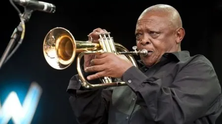 Hugh Masekela, o legendă a muzicii jazz, a murit la vârsta de 78 de ani VIDEO