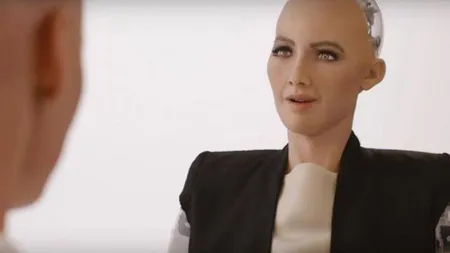 Sophia, primul robot cu cetăţenie din lume, vrea copii: Dacă nu aveţi deja o familie, cred că o meritaţi. Simt asta şi pentru roboţi