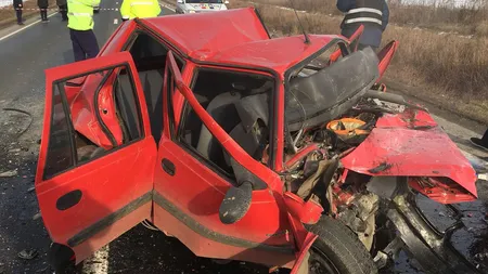 Tragedie rutieră lângă Orăştie. Trei oameni şi-au pierdut viaţa într-un accident