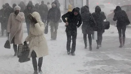 Atenţionare meteo COD GALBEN de NINSORI VISCOLITE şi vânt puternic pentru opt judeţe