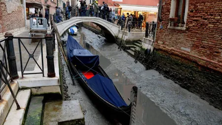 Canalele din Veneţia AU SECAT. Navigaţia, închisă temporar